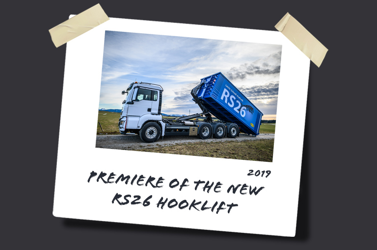 2019: Premiere of the new RS26 hooklift