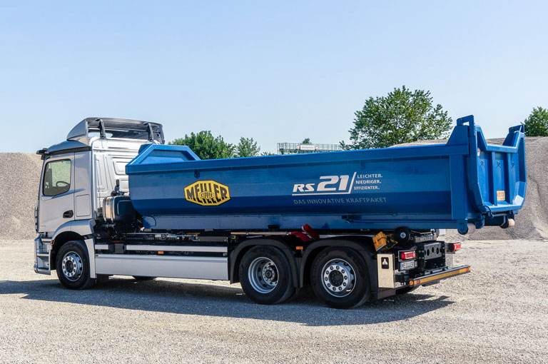 Abrollkipper RS21 auf eActros