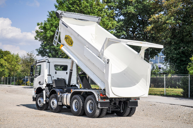 Rear tipper P430