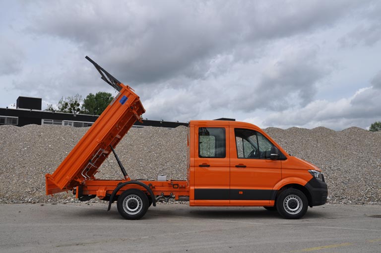 Three-way tipper sprinter